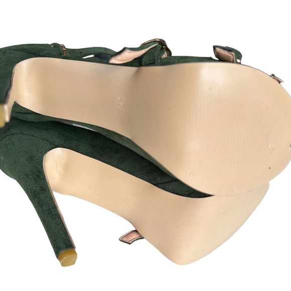 Green Suede Platform Heels, Size 14 - Picture 4 of 5
